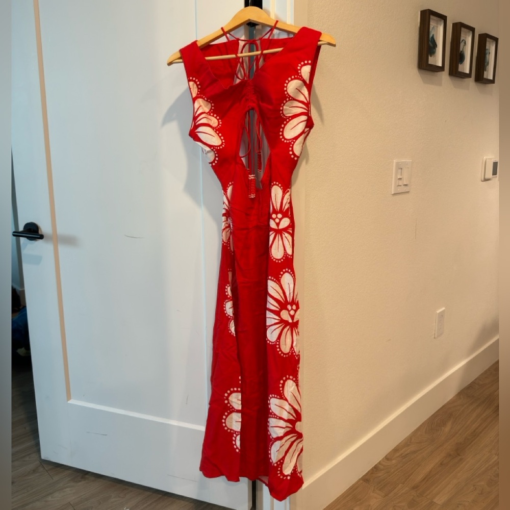 FARM RIO Red Ainika Shell Lenzing™ Ecovero™ Euroflax™ Midi Dress - Picture 5 of 8